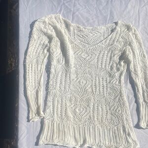 Elegant White Knit Sweater